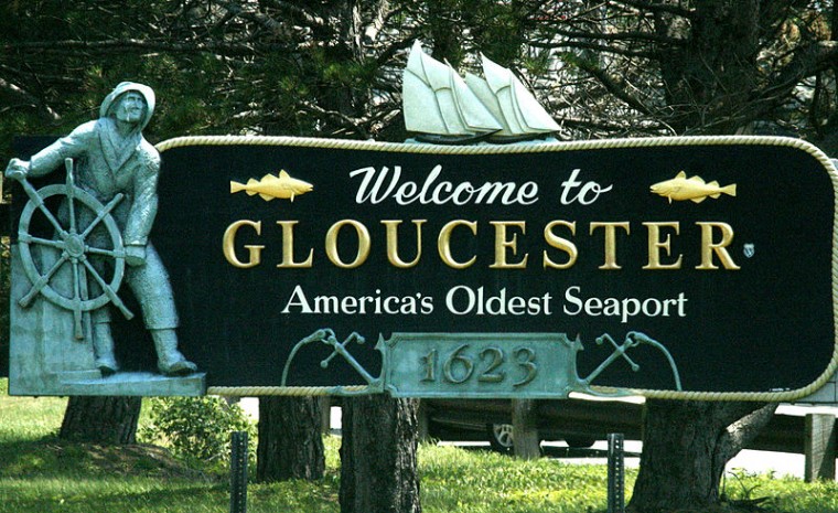 800px-Gloucester_MA_-_welcome_sign